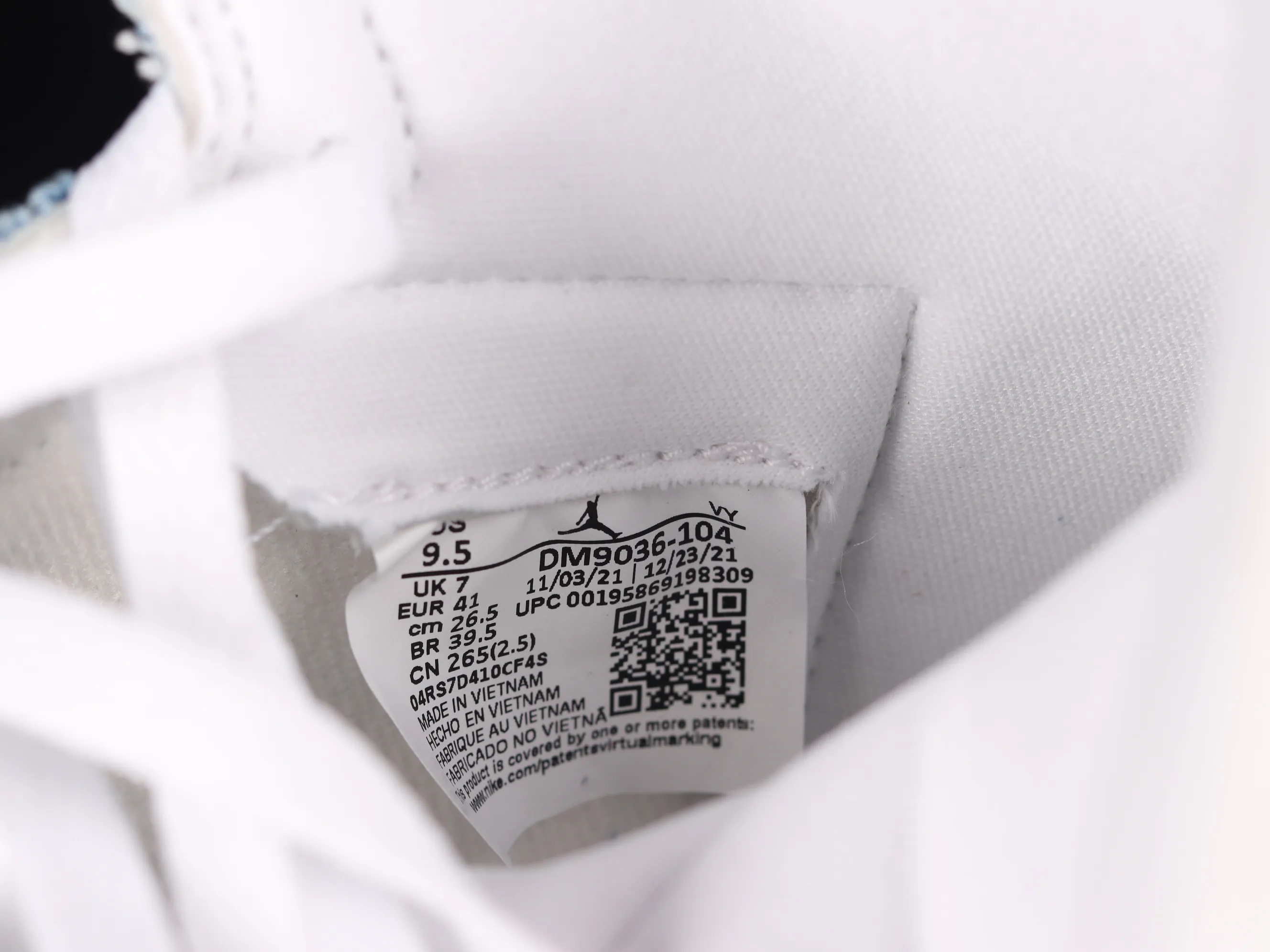 All categories Air Jordan Jordan series basketball shoes Air Jordan 1 High foreign trade version Air Jordan 1 High OG "Denim" AJ1 Joe 1 denim washed denim DM9036-104